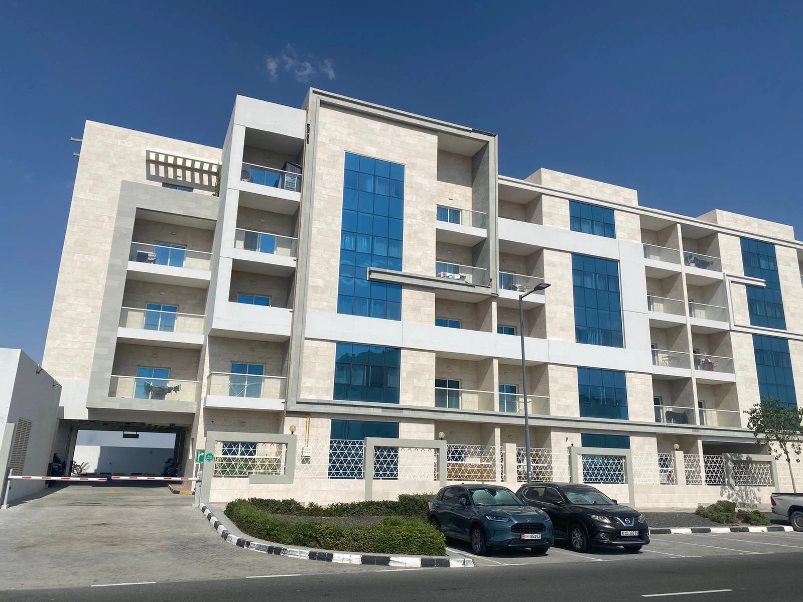 Rem 30 Building